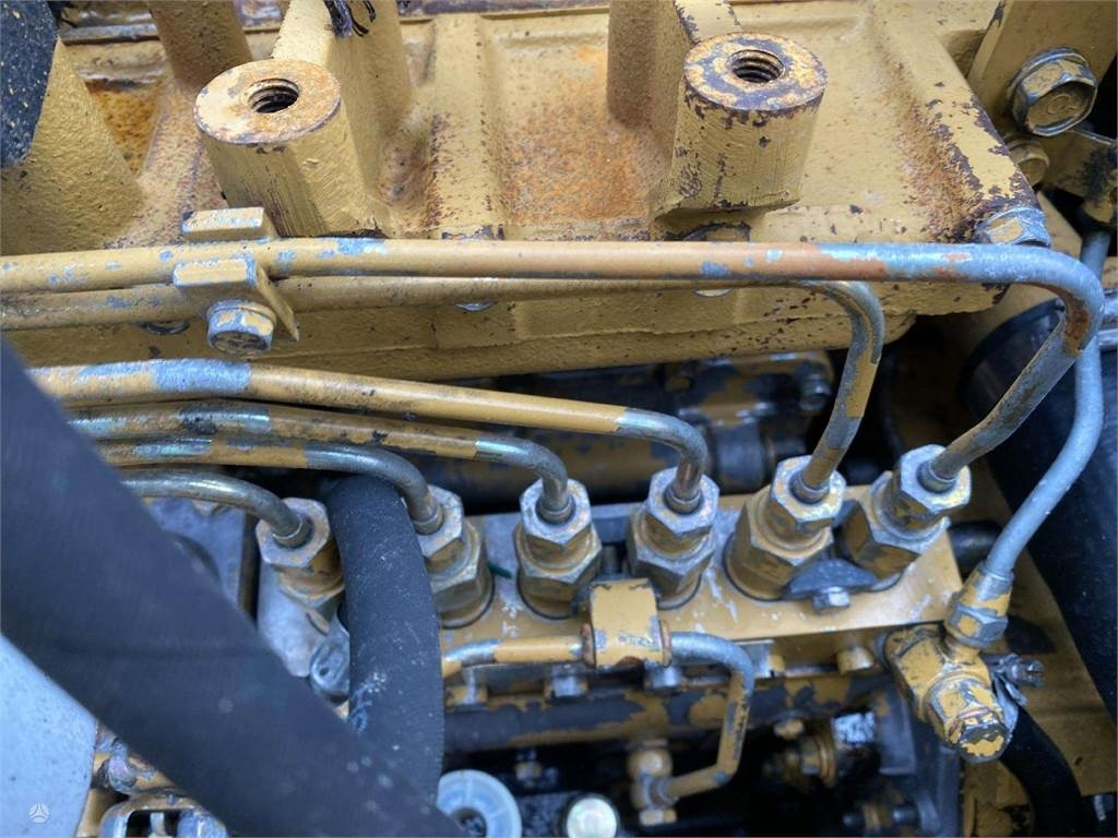 Ερπυστριοφόρος εκσκαφέας CAT 318 CL: φωτογραφία 20