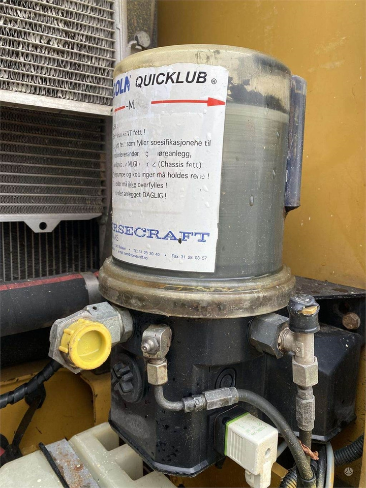Ερπυστριοφόρος εκσκαφέας CAT 318 CL: φωτογραφία 12