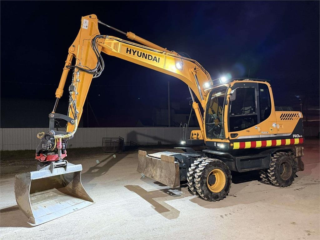 Hyundai Robex 140 W-9 ROTOTILT - Τροχοφόρος εκσκαφέας: φωτογραφία 1 Hyundai Robex 140 W-9 ROTOTILT - Τροχοφόρος εκσκαφέας: φωτογραφία 1