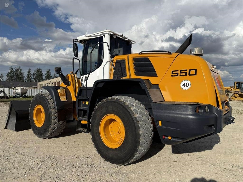 Liebherr L 550 , quick coupler - Ελαστιχοφόρος φορτωτής: φωτογραφία 5 Liebherr L 550 , quick coupler - Ελαστιχοφόρος φορτωτής: φωτογραφία 5