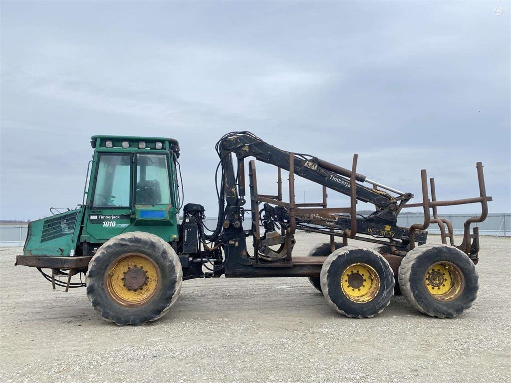 Timberjack 1010 DALIMIS FOR SPARE PARTS - Λαστιχοφόρα προωθητικo - forwarder: φωτογραφία 3 Timberjack 1010 DALIMIS FOR SPARE PARTS - Λαστιχοφόρα προωθητικo - forwarder: φωτογραφία 3