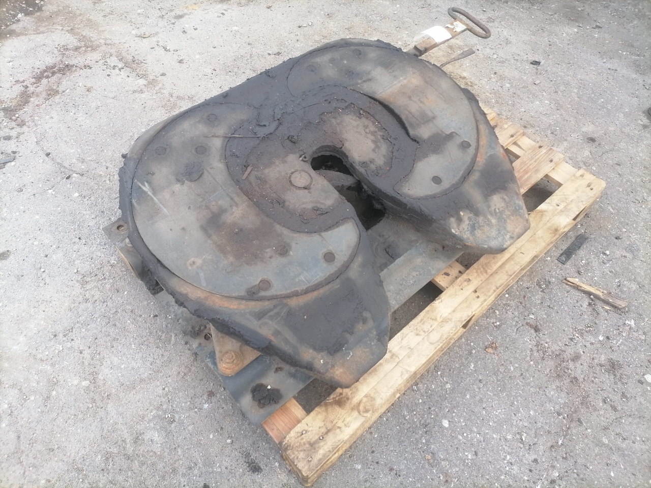 MAN Fifht wheel 662131013 - Πέμπτος τροχός για Φορτηγό: φωτογραφία 2 MAN Fifht wheel 662131013 - Πέμπτος τροχός για Φορτηγό: φωτογραφία 2
