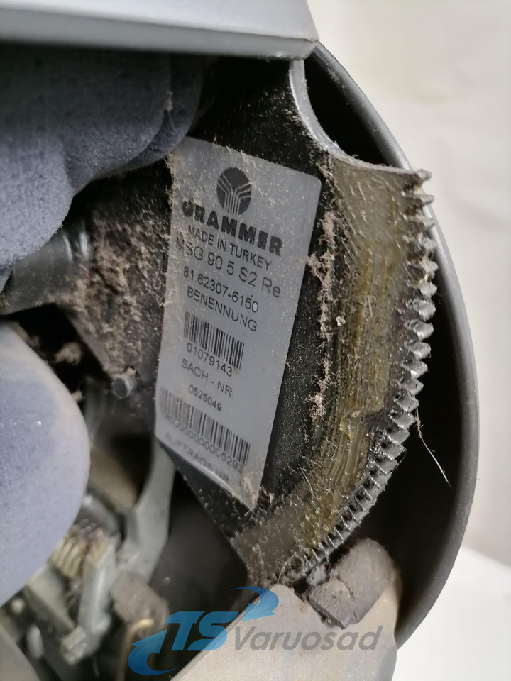 MAN Passenger seat 81623076150 - Kάθισμα για Φορτηγό: φωτογραφία 2 MAN Passenger seat 81623076150 - Kάθισμα για Φορτηγό: φωτογραφία 2