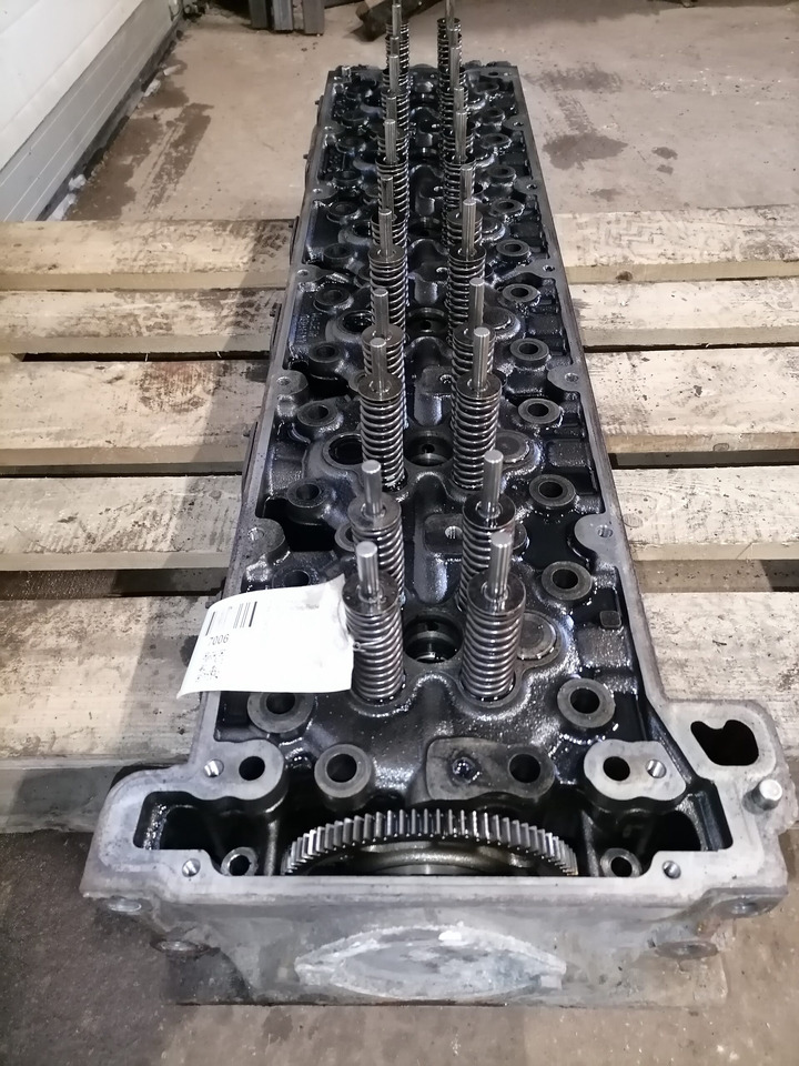 Mercedes-Benz Cylinder head A4710102720 - Κυλινδροκεφαλή για Φορτηγό: φωτογραφία 4 Mercedes-Benz Cylinder head A4710102720 - Κυλινδροκεφαλή για Φορτηγό: φωτογραφία 4