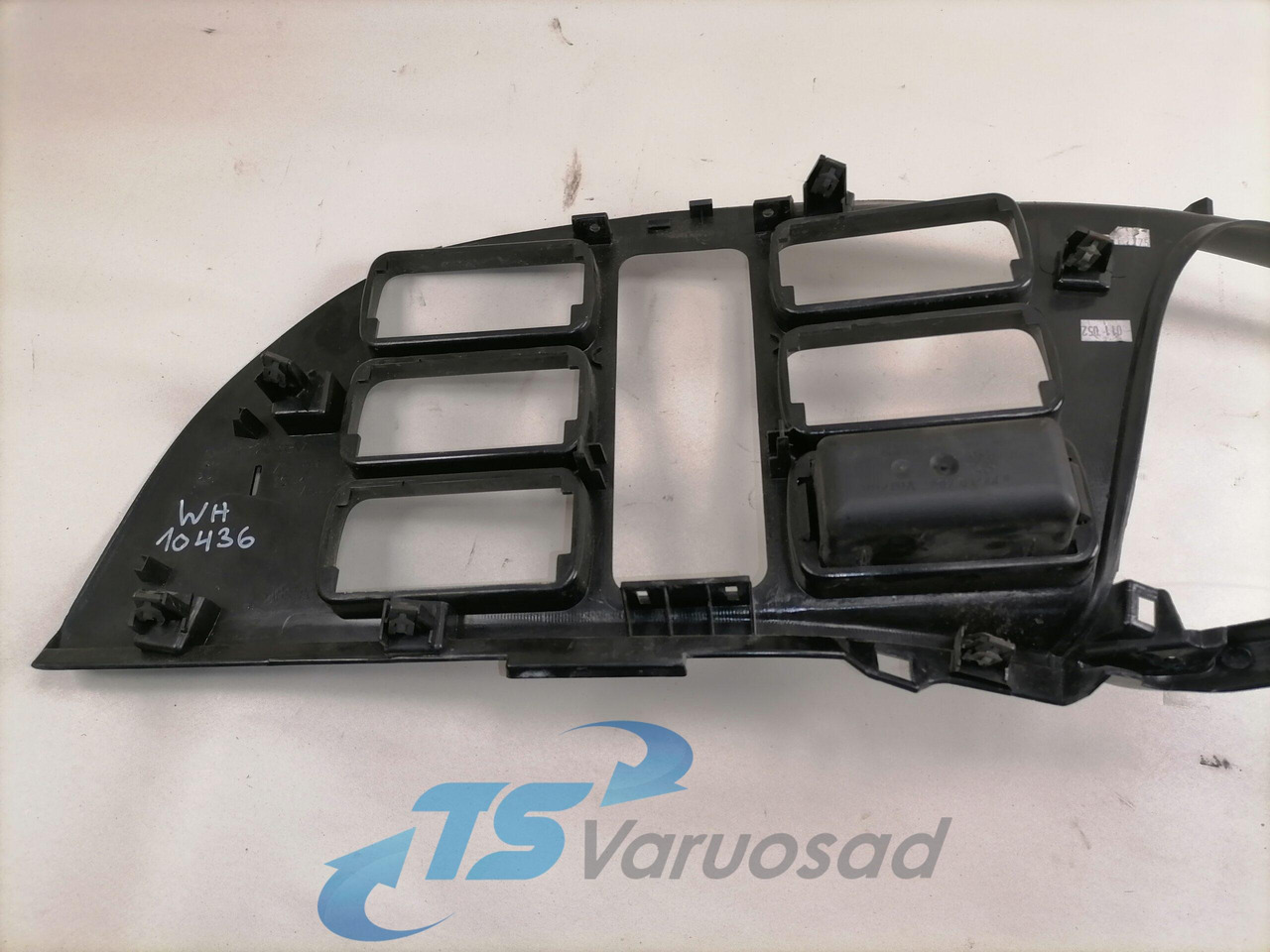 Mercedes-Benz Dashboard cover A9436800607 - Ταμπλό αυτοκινήτου για Φορτηγό: φωτογραφία 3 Mercedes-Benz Dashboard cover A9436800607 - Ταμπλό αυτοκινήτου για Φορτηγό: φωτογραφία 3