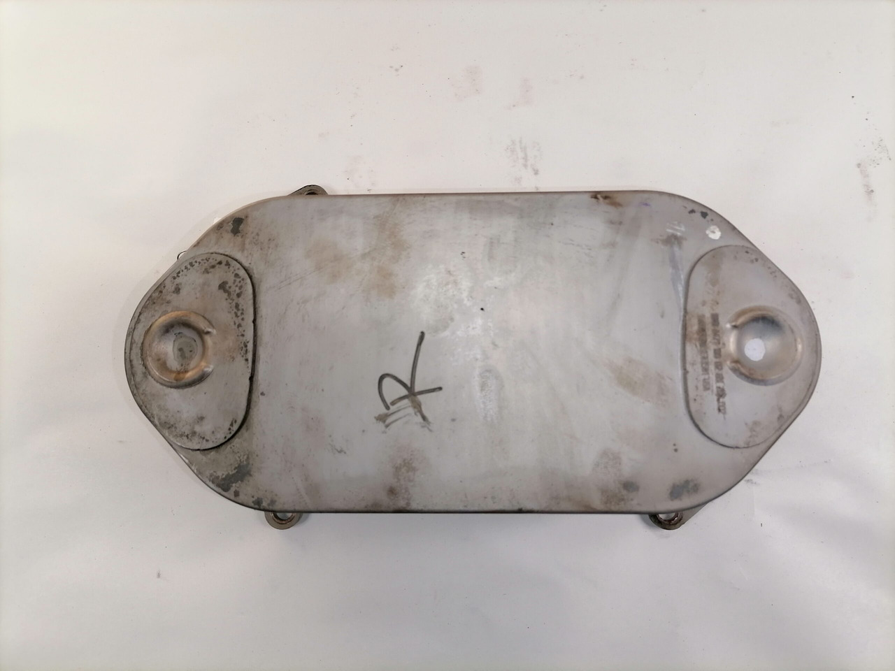 Mercedes-Benz Engine oil cooler A4711800265 - Κινητήρας και ανταλλακτικά για Φορτηγό: φωτογραφία 2 Mercedes-Benz Engine oil cooler A4711800265 - Κινητήρας και ανταλλακτικά για Φορτηγό: φωτογραφία 2