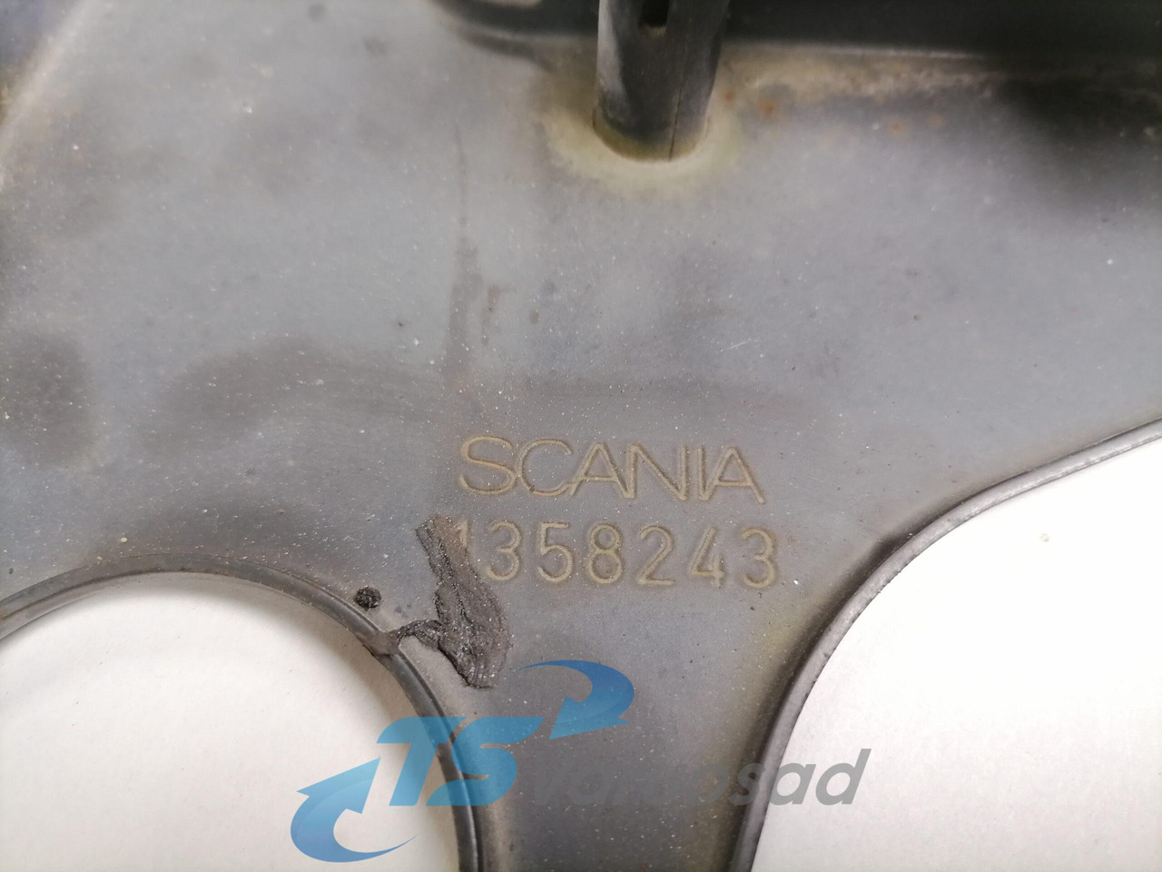 Scania Air deflector bracket 1358243 - Αεροδυναμική/ Αεροτομή για Φορτηγό: φωτογραφία 4 Scania Air deflector bracket 1358243 - Αεροδυναμική/ Αεροτομή για Φορτηγό: φωτογραφία 4