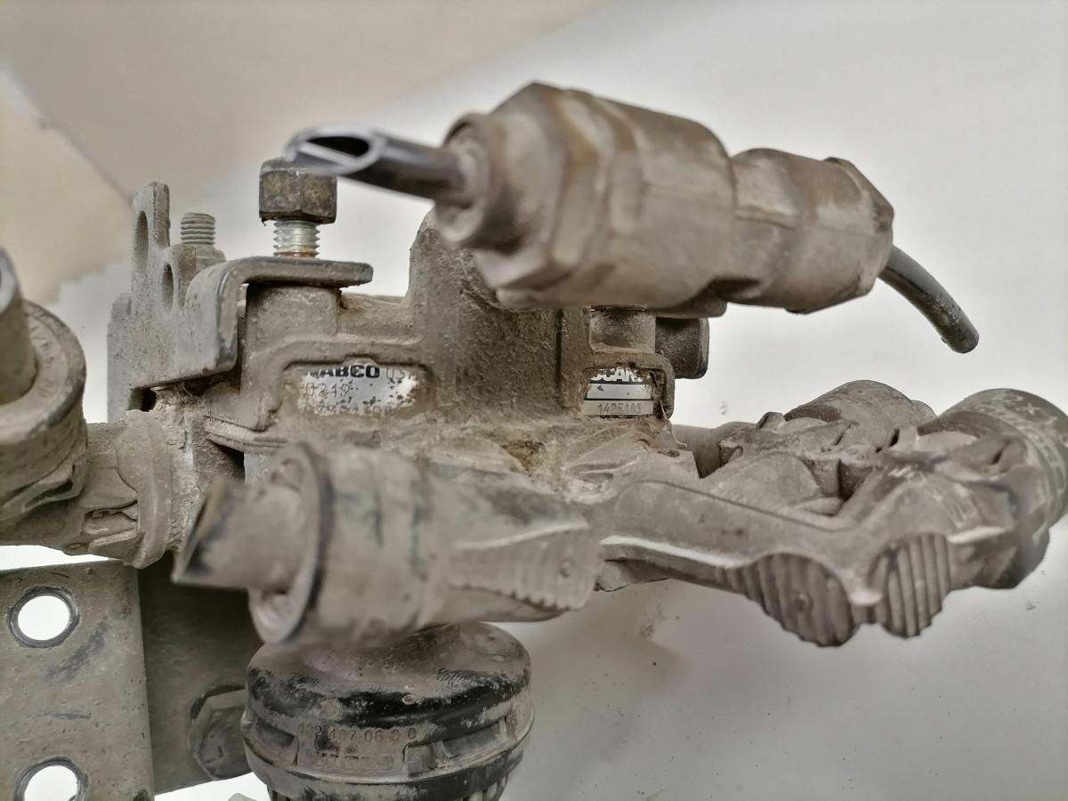 Scania Air pressure control valve 1425183 - Βαλβίδα φρένων για Φορτηγό: φωτογραφία 3 Scania Air pressure control valve 1425183 - Βαλβίδα φρένων για Φορτηγό: φωτογραφία 3