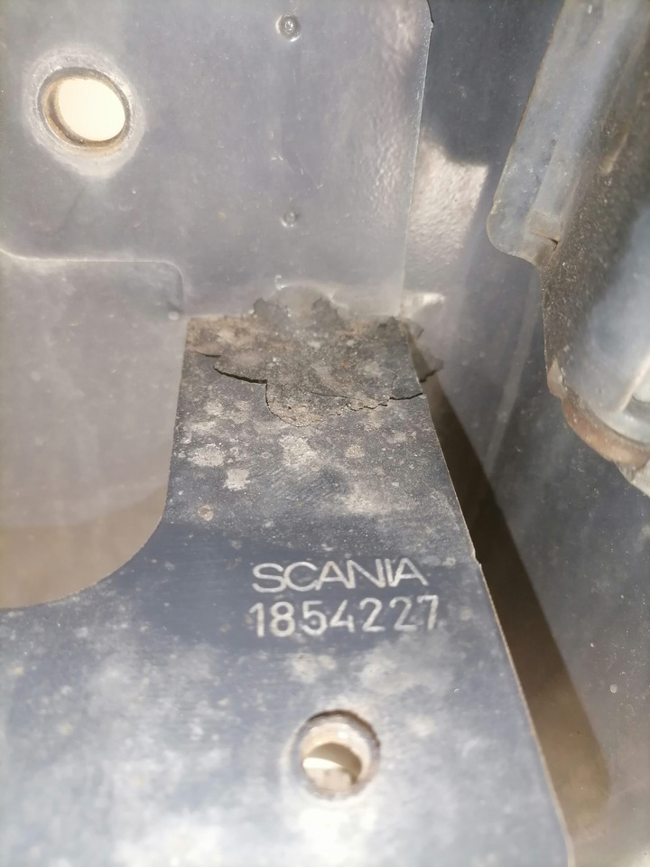 Scania Astmelaua u-plekk, vasak 1854227 - Σκαλοπάτι για Φορτηγό: φωτογραφία 3 Scania Astmelaua u-plekk, vasak 1854227 - Σκαλοπάτι για Φορτηγό: φωτογραφία 3