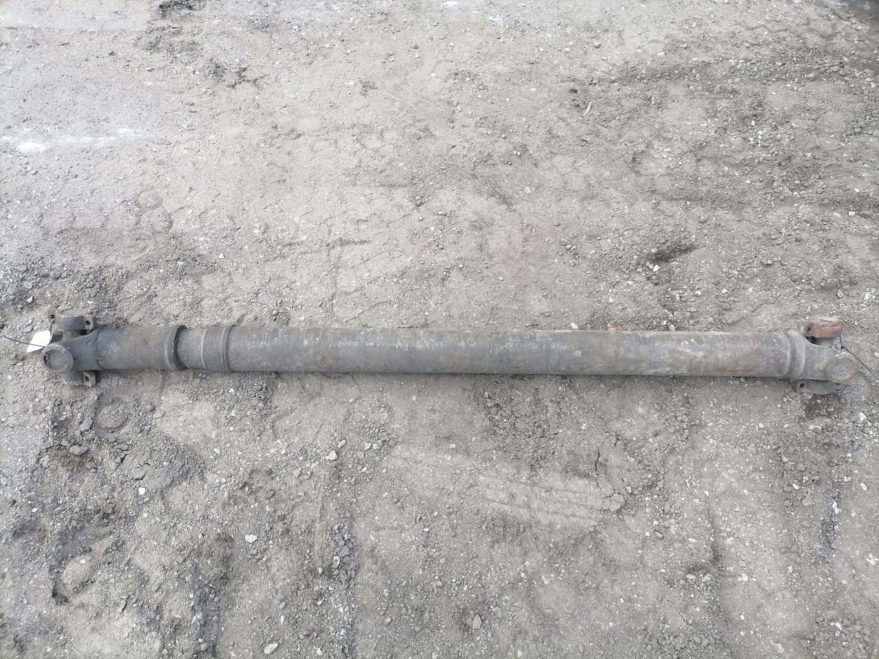 Scania Propeller shaft 1758600 - Κεντρικοί άξονες για Φορτηγό: φωτογραφία 2 Scania Propeller shaft 1758600 - Κεντρικοί άξονες για Φορτηγό: φωτογραφία 2