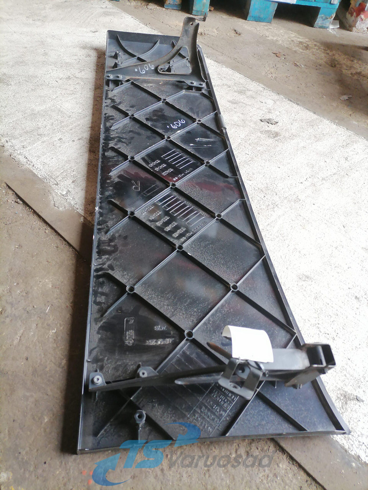 Scania Scania cab wind deflector, right side 1532462 - Αεροδυναμική/ Αεροτομή για Φορτηγό: φωτογραφία 4 Scania Scania cab wind deflector, right side 1532462 - Αεροδυναμική/ Αεροτομή για Φορτηγό: φωτογραφία 4