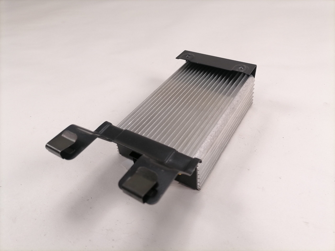 Scania Voltage converter 1449522 - Ηλεκτρικό σύστημα για Φορτηγό: φωτογραφία 4 Scania Voltage converter 1449522 - Ηλεκτρικό σύστημα για Φορτηγό: φωτογραφία 4