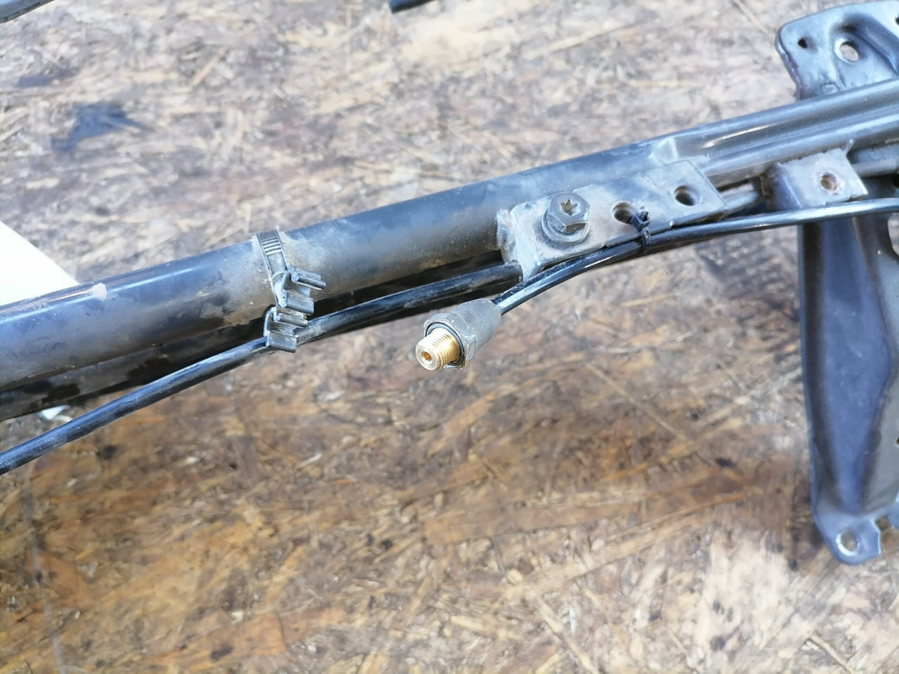 Scania Wiper frame 1765183 - Υαλοκαθαριστήρας για Φορτηγό: φωτογραφία 3 Scania Wiper frame 1765183 - Υαλοκαθαριστήρας για Φορτηγό: φωτογραφία 3