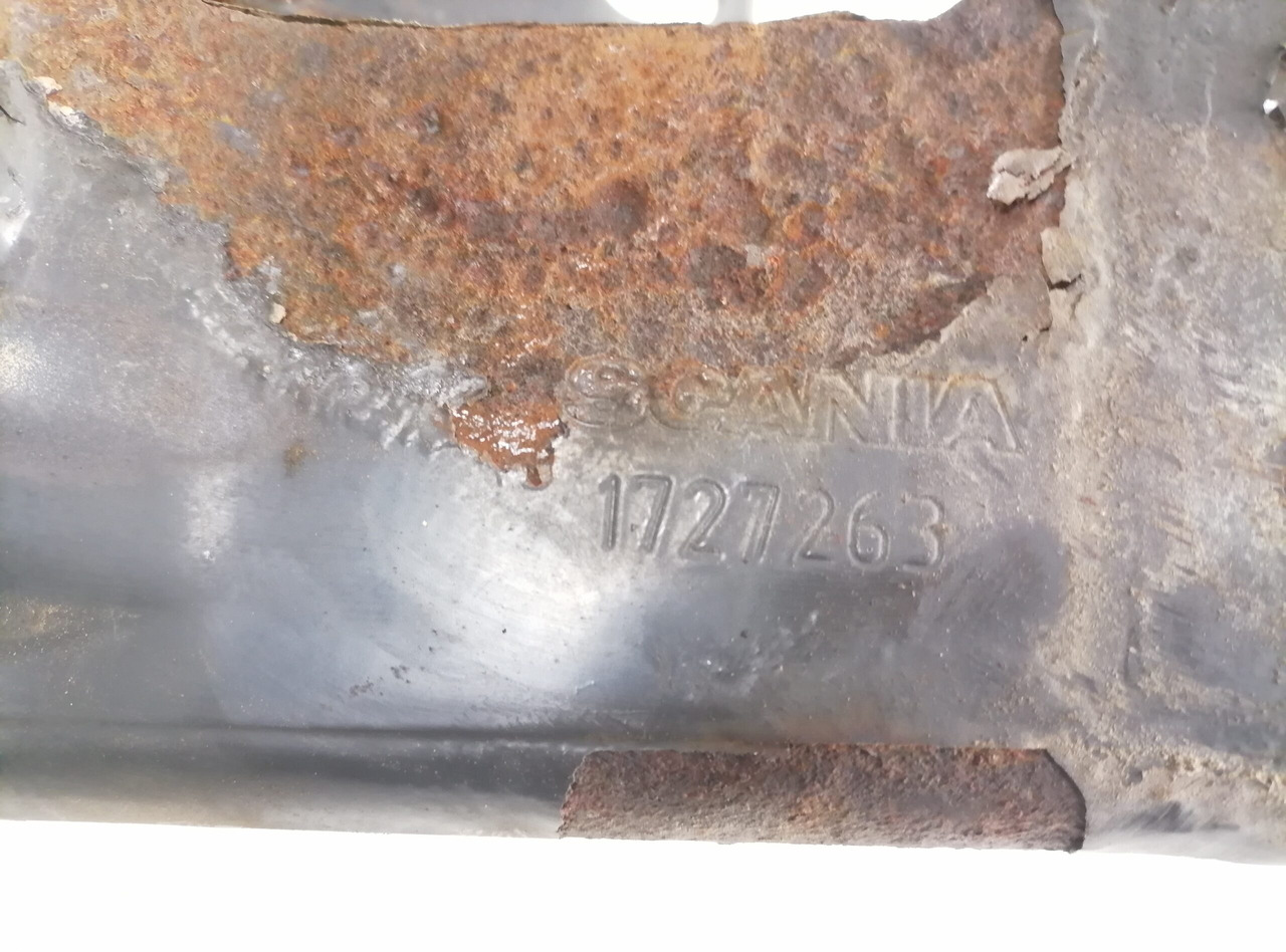 Scania lower grille carrier hinge 1727263 - Μάσκα ψυγείου για Φορτηγό: φωτογραφία 3 Scania lower grille carrier hinge 1727263 - Μάσκα ψυγείου για Φορτηγό: φωτογραφία 3