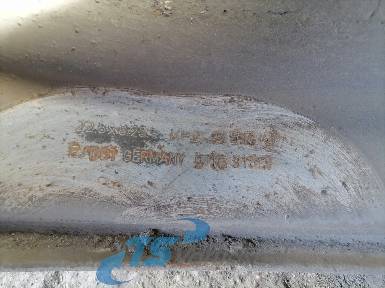 Universaalne Velg 22.5x8.25 225x825 - Ελαστικά και ζάντες για Φορτηγό: φωτογραφία 4 Universaalne Velg 22.5x8.25 225x825 - Ελαστικά και ζάντες για Φορτηγό: φωτογραφία 4