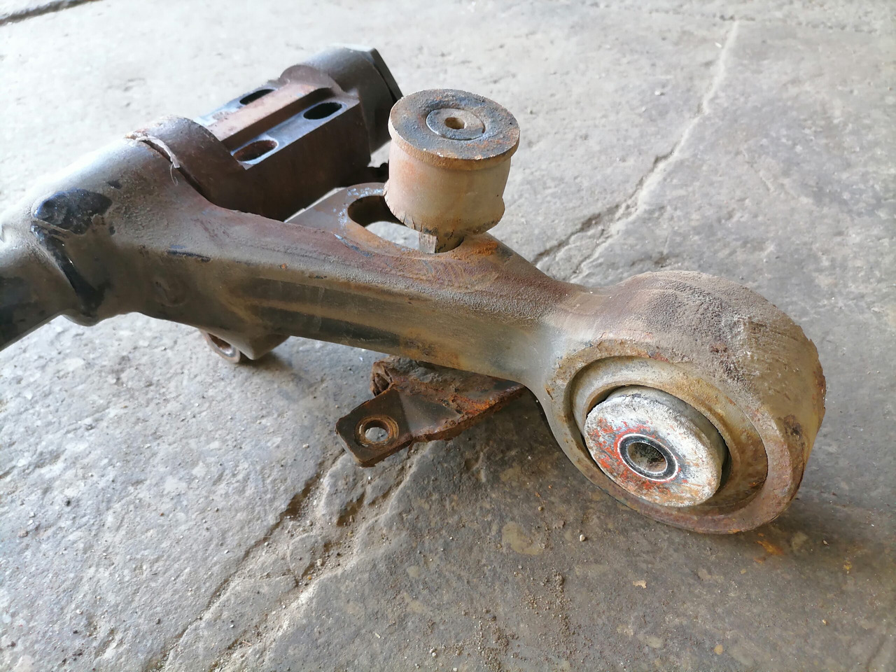 Volvo Anti-roll bar 3198853 - Ανάρτηση καμπίνας για Φορτηγό: φωτογραφία 4 Volvo Anti-roll bar 3198853 - Ανάρτηση καμπίνας για Φορτηγό: φωτογραφία 4