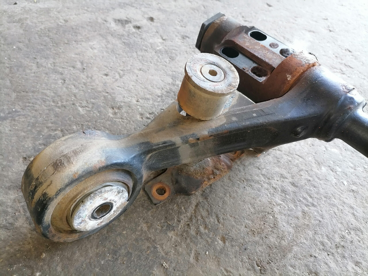 Volvo Anti-roll bar 3198853 - Ανάρτηση καμπίνας για Φορτηγό: φωτογραφία 3 Volvo Anti-roll bar 3198853 - Ανάρτηση καμπίνας για Φορτηγό: φωτογραφία 3