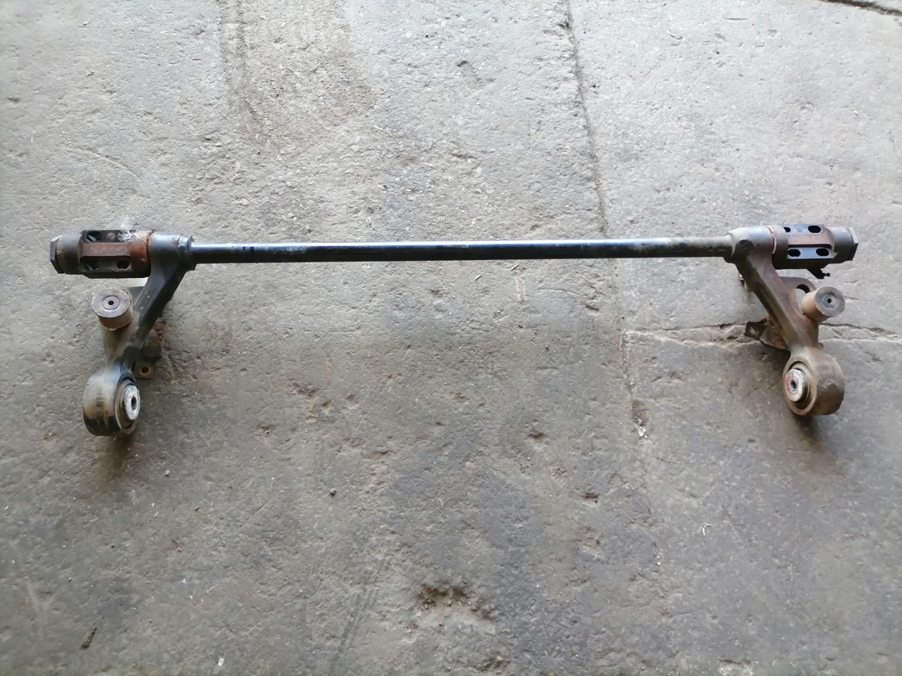 Volvo Anti-roll bar 3198853 - Ανάρτηση καμπίνας για Φορτηγό: φωτογραφία 2 Volvo Anti-roll bar 3198853 - Ανάρτηση καμπίνας για Φορτηγό: φωτογραφία 2