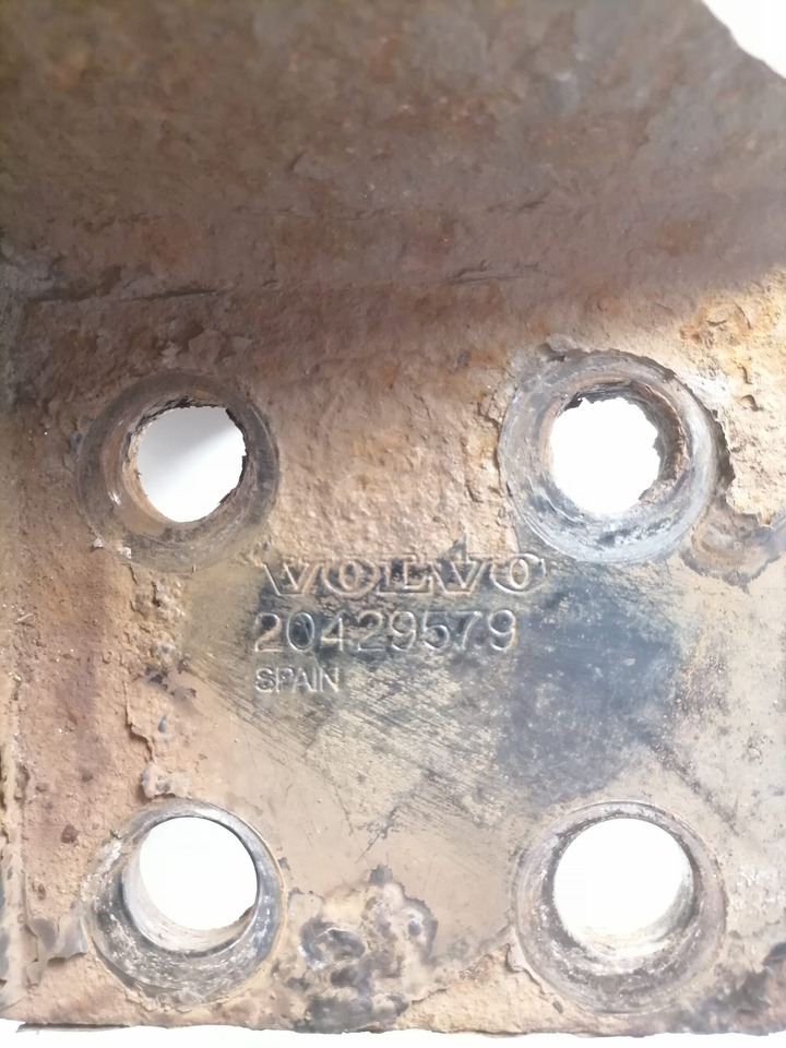 Volvo Bumper bracket 20429579 - Προφυλακτήρας για Φορτηγό: φωτογραφία 3 Volvo Bumper bracket 20429579 - Προφυλακτήρας για Φορτηγό: φωτογραφία 3