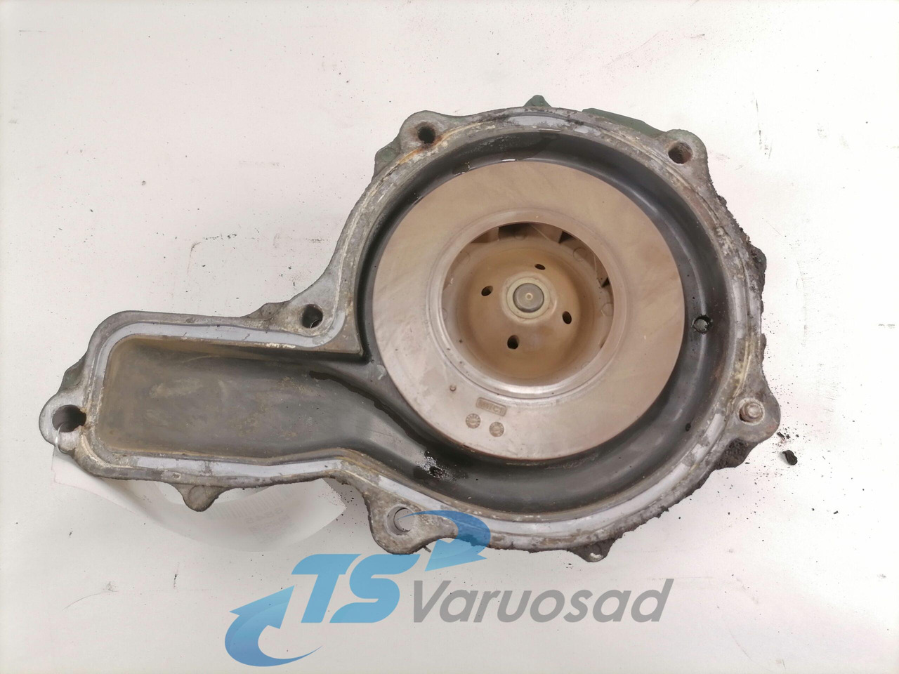Volvo Cooling pump 20744939 - Αντλία ψυκτικού για Φορτηγό: φωτογραφία 4 Volvo Cooling pump 20744939 - Αντλία ψυκτικού για Φορτηγό: φωτογραφία 4