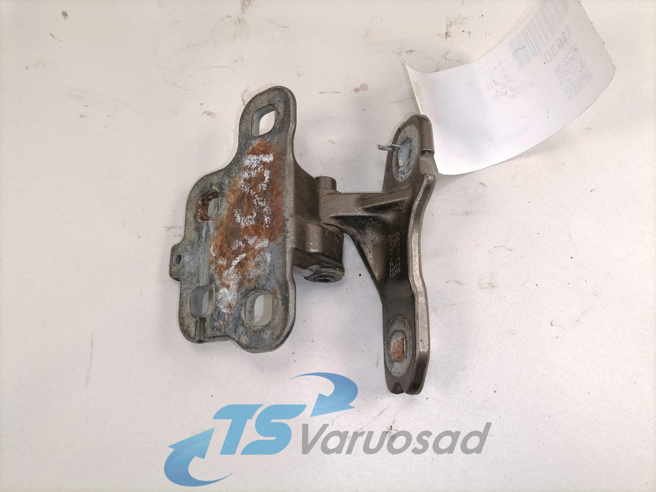 Volvo Door hinge 82319253 - Πόρτα και ανταλλακτικά για Φορτηγό: φωτογραφία 3 Volvo Door hinge 82319253 - Πόρτα και ανταλλακτικά για Φορτηγό: φωτογραφία 3