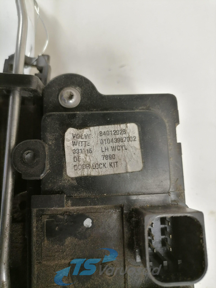 Volvo Door lock 84012028 - Πόρτα και ανταλλακτικά για Φορτηγό: φωτογραφία 2 Volvo Door lock 84012028 - Πόρτα και ανταλλακτικά για Φορτηγό: φωτογραφία 2