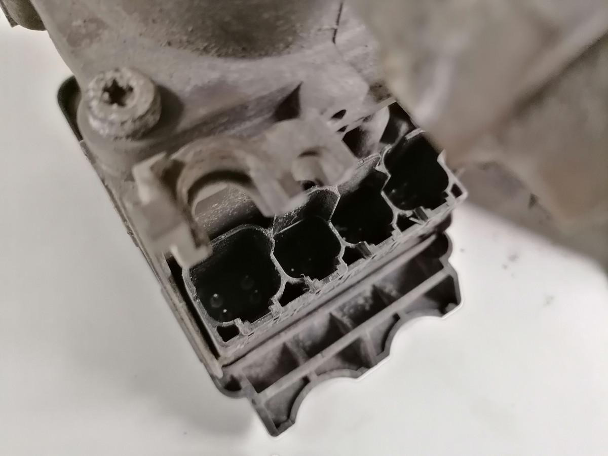 Volvo EBS brake valve 21114974 - Βαλβίδα φρένων για Φορτηγό: φωτογραφία 4 Volvo EBS brake valve 21114974 - Βαλβίδα φρένων για Φορτηγό: φωτογραφία 4