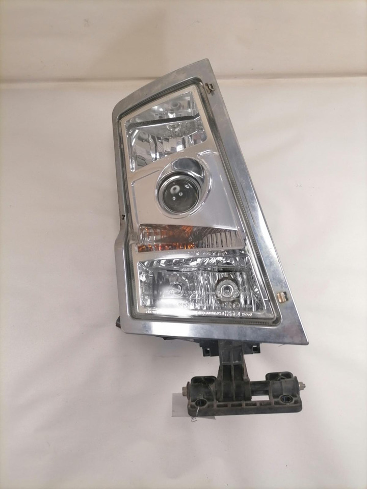 Volvo Esituli, xenon 20713725 - Φωτισμός για Φορτηγό: φωτογραφία 1 Volvo Esituli, xenon 20713725 - Φωτισμός για Φορτηγό: φωτογραφία 1