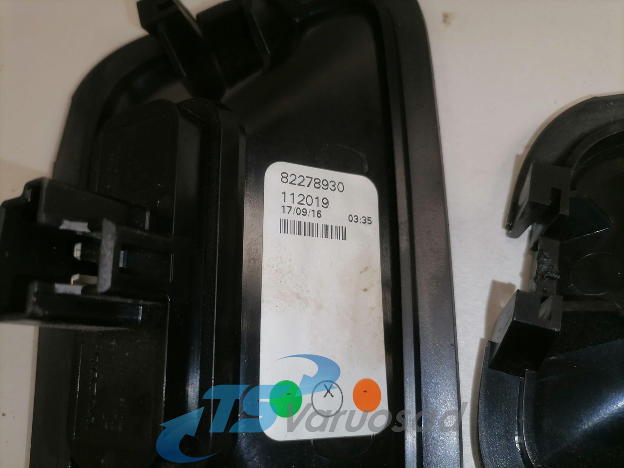Volvo Gabariidituli 82278930 - Γενικό ανταλλακτικό για Φορτηγό: φωτογραφία 3 Volvo Gabariidituli 82278930 - Γενικό ανταλλακτικό για Φορτηγό: φωτογραφία 3