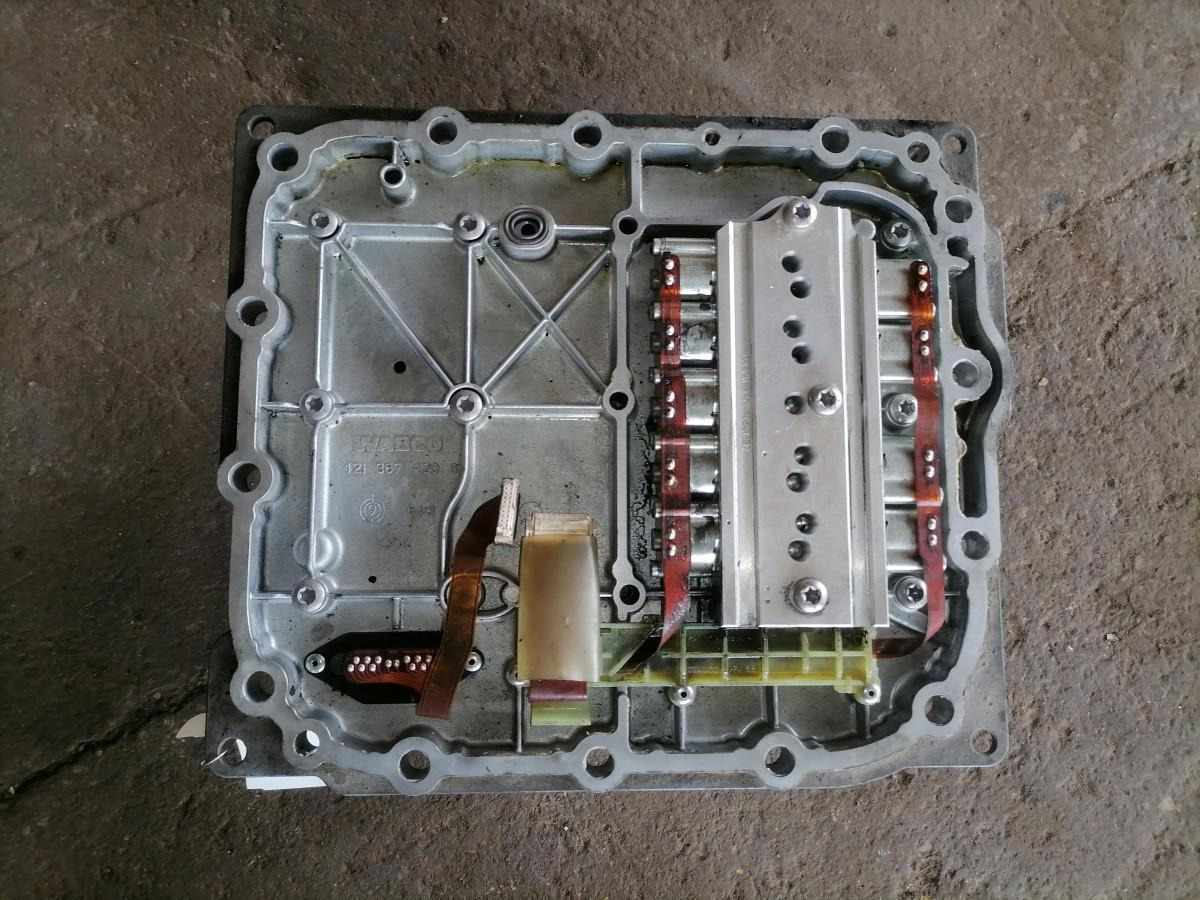 Volvo Gear control 4213674206 - Κιβώτιο ταχυτήτων και ανταλλακτικά για Φορτηγό: φωτογραφία 2 Volvo Gear control 4213674206 - Κιβώτιο ταχυτήτων και ανταλλακτικά για Φορτηγό: φωτογραφία 2