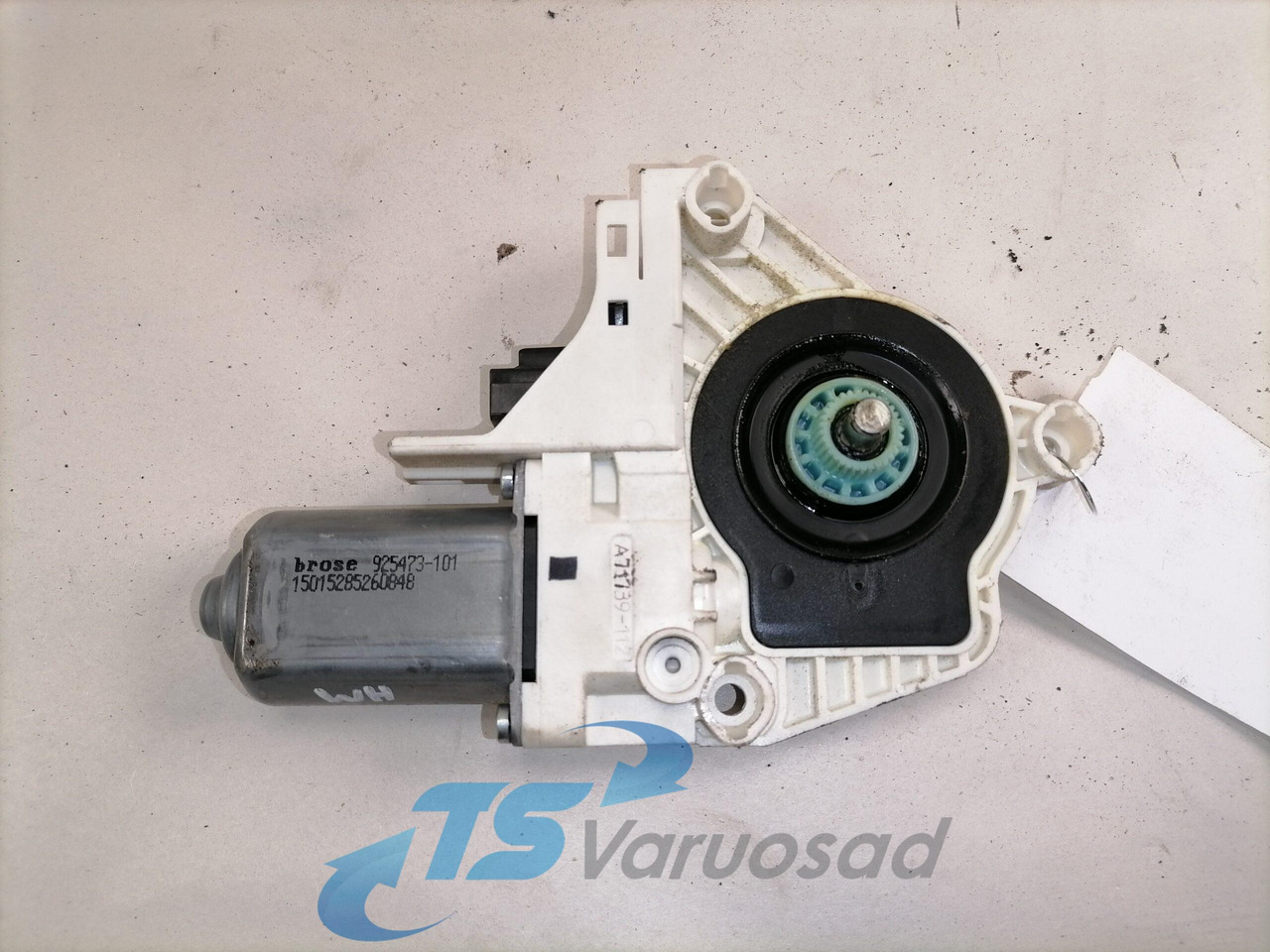 Volvo Glass lift 82907373 - Παράθυρο και ανταλλακτικά για Φορτηγό: φωτογραφία 3 Volvo Glass lift 82907373 - Παράθυρο και ανταλλακτικά για Φορτηγό: φωτογραφία 3