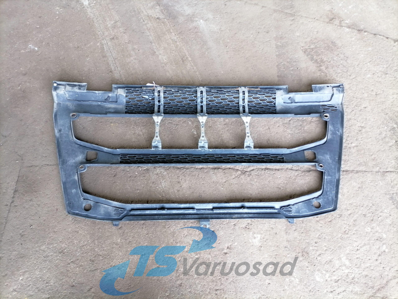 Volvo Grille panel 82491903 - Μάσκα ψυγείου για Φορτηγό: φωτογραφία 2 Volvo Grille panel 82491903 - Μάσκα ψυγείου για Φορτηγό: φωτογραφία 2
