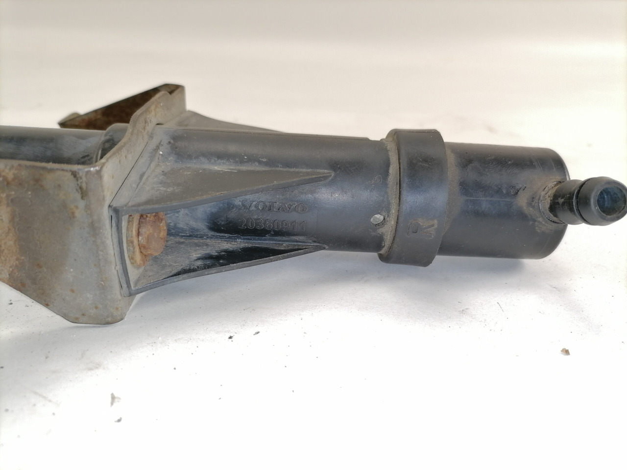 Volvo Headlight washer system 20360911 - Φωτισμός για Φορτηγό: φωτογραφία 3 Volvo Headlight washer system 20360911 - Φωτισμός για Φορτηγό: φωτογραφία 3