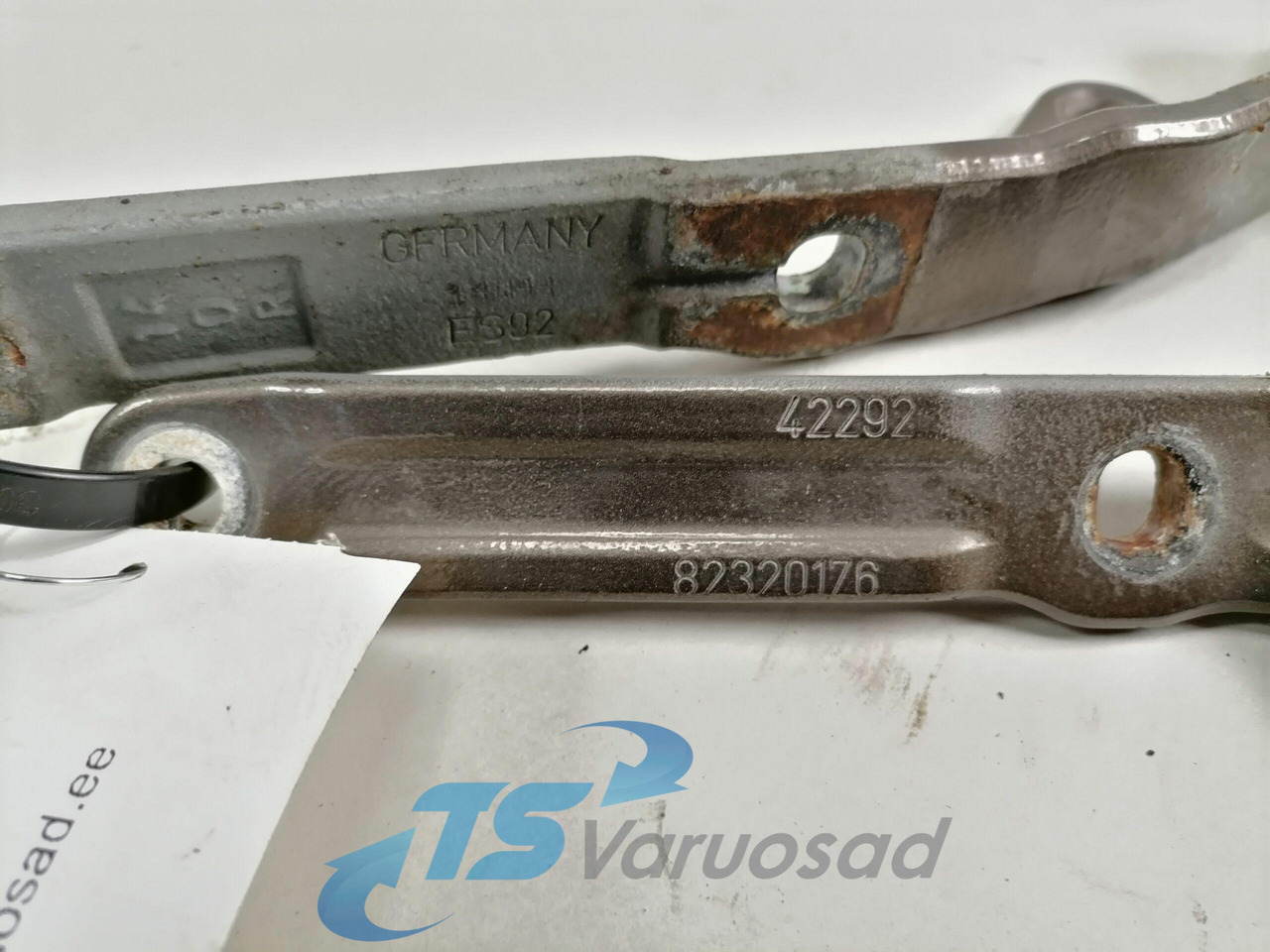 Volvo Iluvõre kandurhing 82320176 - Μάσκα ψυγείου για Φορτηγό: φωτογραφία 2 Volvo Iluvõre kandurhing 82320176 - Μάσκα ψυγείου για Φορτηγό: φωτογραφία 2