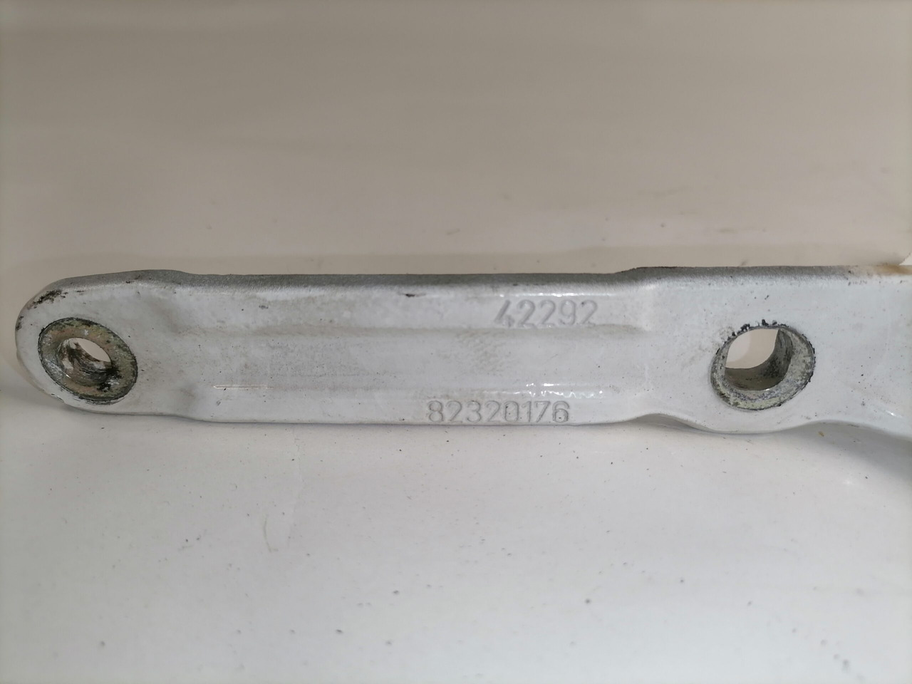 Volvo Iluvõre kandurhing 82320177 - Μάσκα ψυγείου για Φορτηγό: φωτογραφία 4 Volvo Iluvõre kandurhing 82320177 - Μάσκα ψυγείου για Φορτηγό: φωτογραφία 4