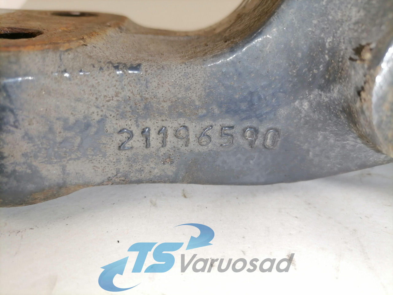 Volvo Kabiini kandur, tagumine 21196590 - Ανάρτηση καμπίνας για Φορτηγό: φωτογραφία 3 Volvo Kabiini kandur, tagumine 21196590 - Ανάρτηση καμπίνας για Φορτηγό: φωτογραφία 3