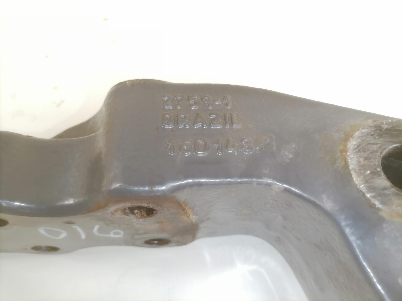 Volvo Kabiini kandur, tagumine 21647361 - Ανάρτηση καμπίνας για Φορτηγό: φωτογραφία 4 Volvo Kabiini kandur, tagumine 21647361 - Ανάρτηση καμπίνας για Φορτηγό: φωτογραφία 4