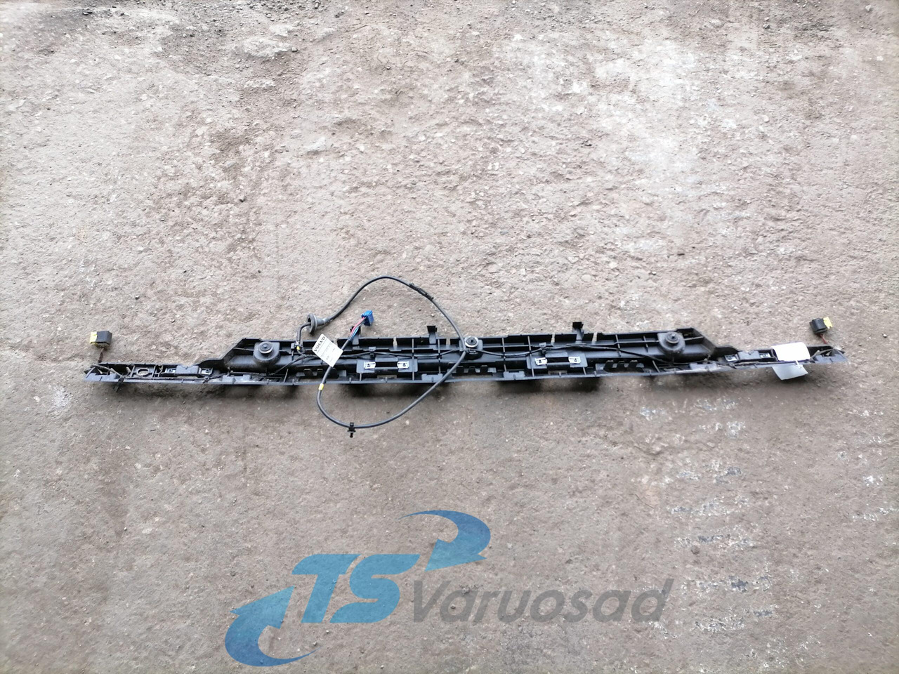 Volvo Kabiini reklaamvalgusti liist 82903982 - Φωτισμός για Φορτηγό: φωτογραφία 2 Volvo Kabiini reklaamvalgusti liist 82903982 - Φωτισμός για Φορτηγό: φωτογραφία 2