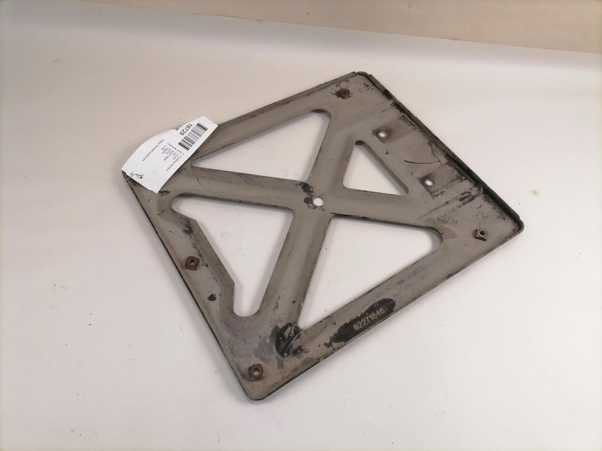 Volvo Mudguard bracket 82271846 - Γενικό ανταλλακτικό για Φορτηγό: φωτογραφία 2 Volvo Mudguard bracket 82271846 - Γενικό ανταλλακτικό για Φορτηγό: φωτογραφία 2