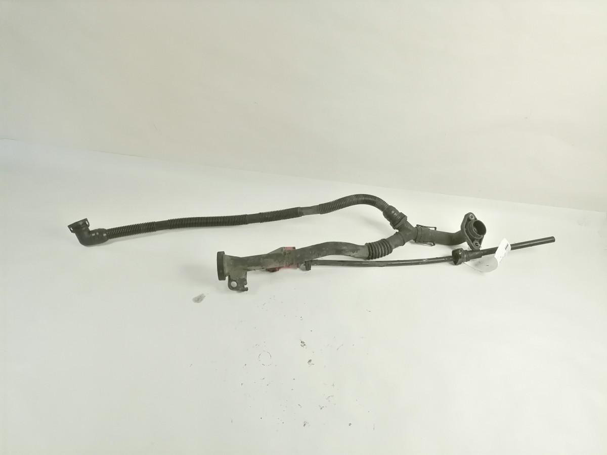 Volvo Oil pipe 22093225 - Κινητήρας και ανταλλακτικά για Φορτηγό: φωτογραφία 2 Volvo Oil pipe 22093225 - Κινητήρας και ανταλλακτικά για Φορτηγό: φωτογραφία 2