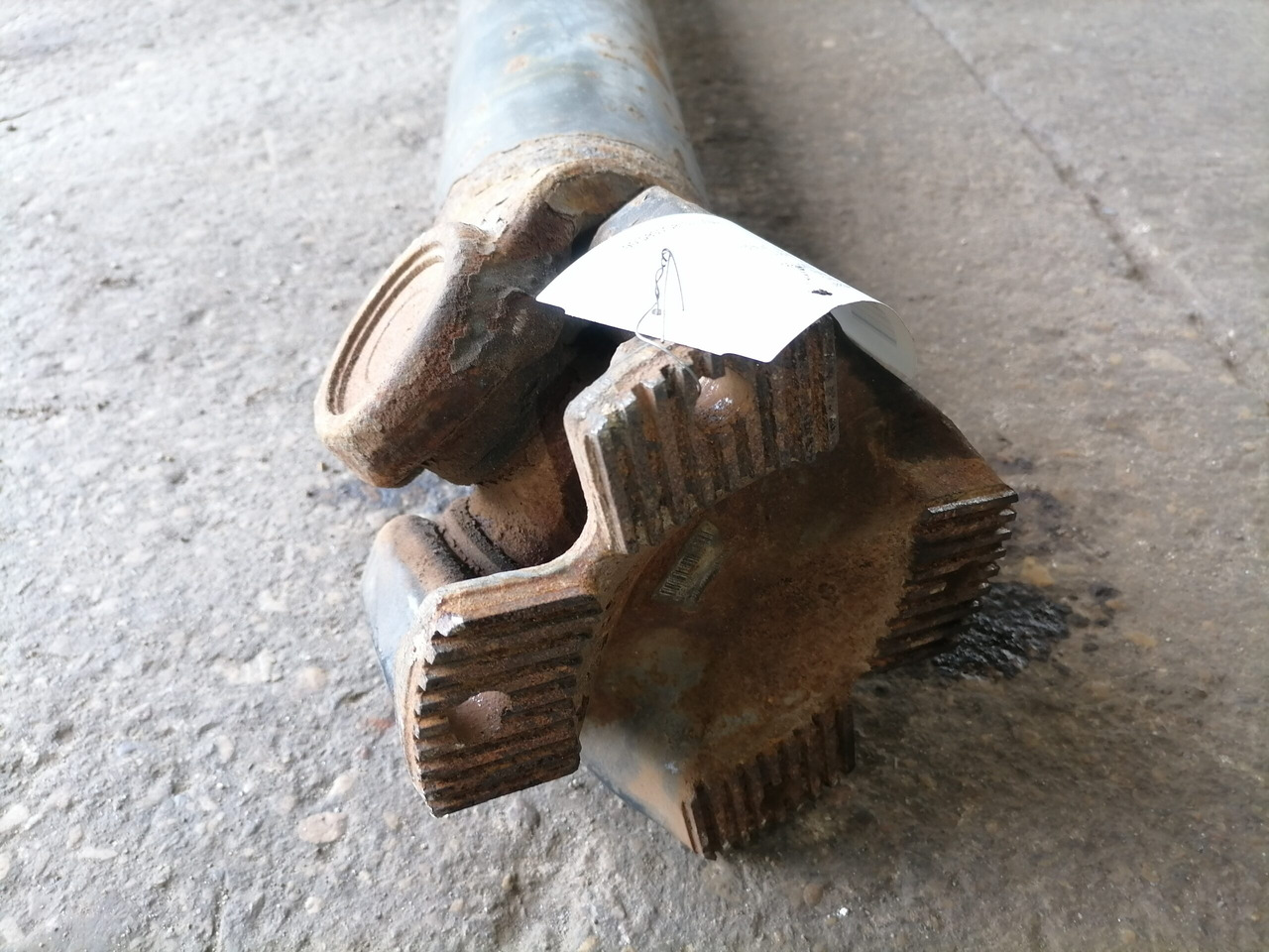 Volvo Propeller shaft 1067766 - Κεντρικοί άξονες για Φορτηγό: φωτογραφία 4 Volvo Propeller shaft 1067766 - Κεντρικοί άξονες για Φορτηγό: φωτογραφία 4