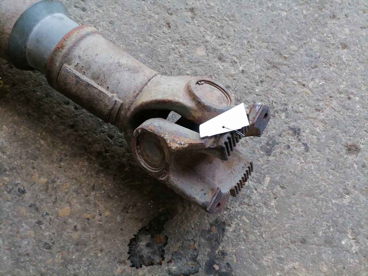 Volvo Propeller shaft 1068155 - Κεντρικοί άξονες για Φορτηγό: φωτογραφία 4 Volvo Propeller shaft 1068155 - Κεντρικοί άξονες για Φορτηγό: φωτογραφία 4