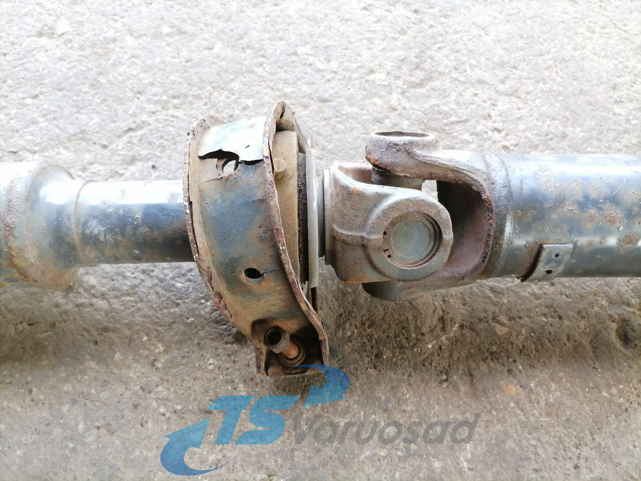 Volvo Propeller shaft 20821635 - Κεντρικοί άξονες για Φορτηγό: φωτογραφία 2 Volvo Propeller shaft 20821635 - Κεντρικοί άξονες για Φορτηγό: φωτογραφία 2