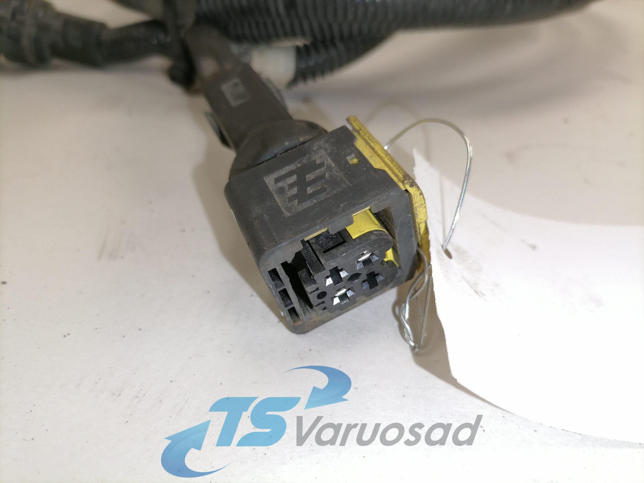 Volvo Raami juhtmestik 21931383 - Γενικό ανταλλακτικό για Φορτηγό: φωτογραφία 3 Volvo Raami juhtmestik 21931383 - Γενικό ανταλλακτικό για Φορτηγό: φωτογραφία 3