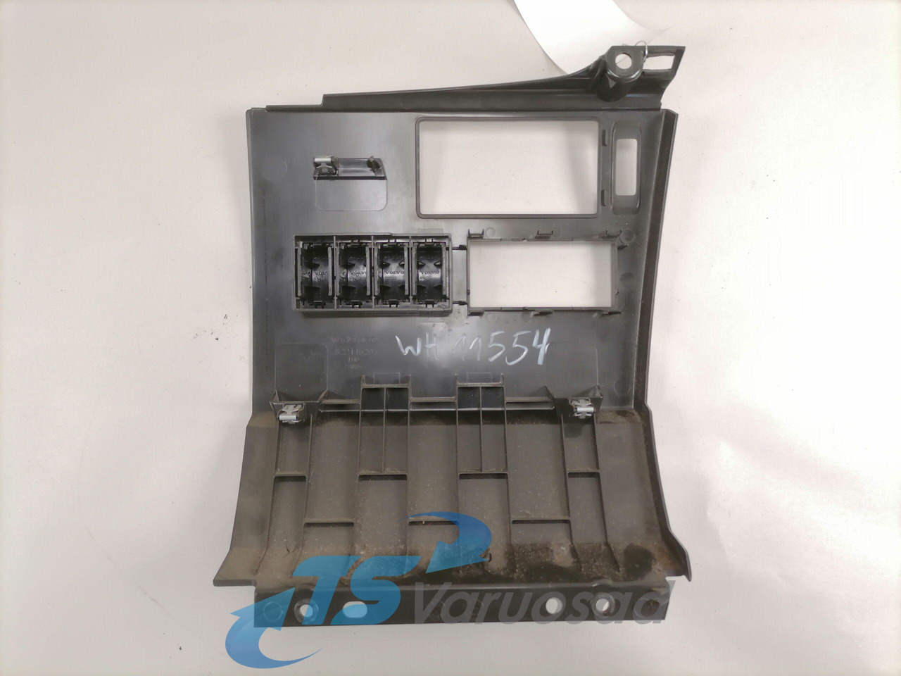 Volvo Salongi plastik 82214529 - Γενικό ανταλλακτικό για Φορτηγό: φωτογραφία 2 Volvo Salongi plastik 82214529 - Γενικό ανταλλακτικό για Φορτηγό: φωτογραφία 2