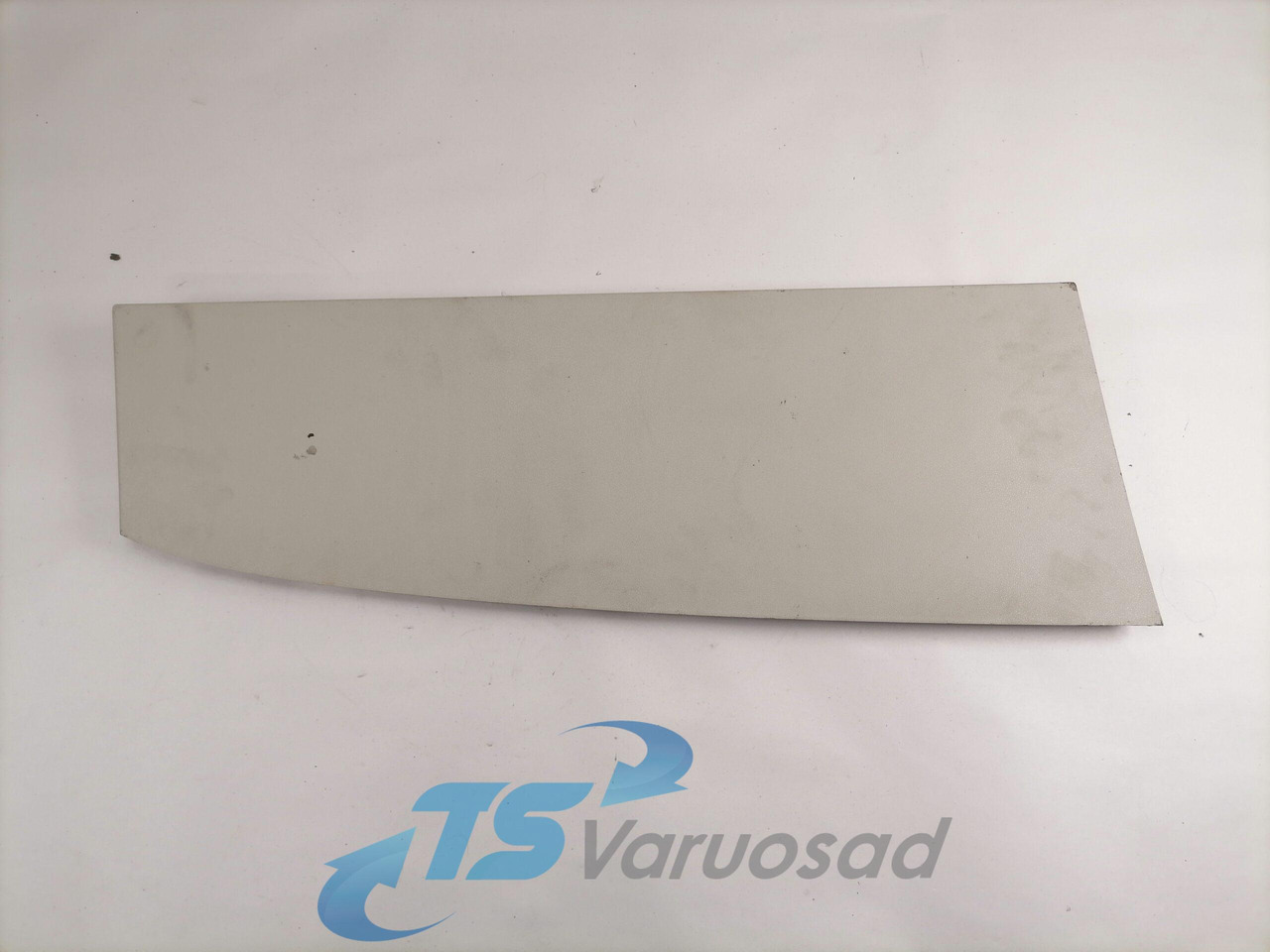 Volvo Salongi plastik 82269340 - Γενικό ανταλλακτικό για Φορτηγό: φωτογραφία 1 Volvo Salongi plastik 82269340 - Γενικό ανταλλακτικό για Φορτηγό: φωτογραφία 1