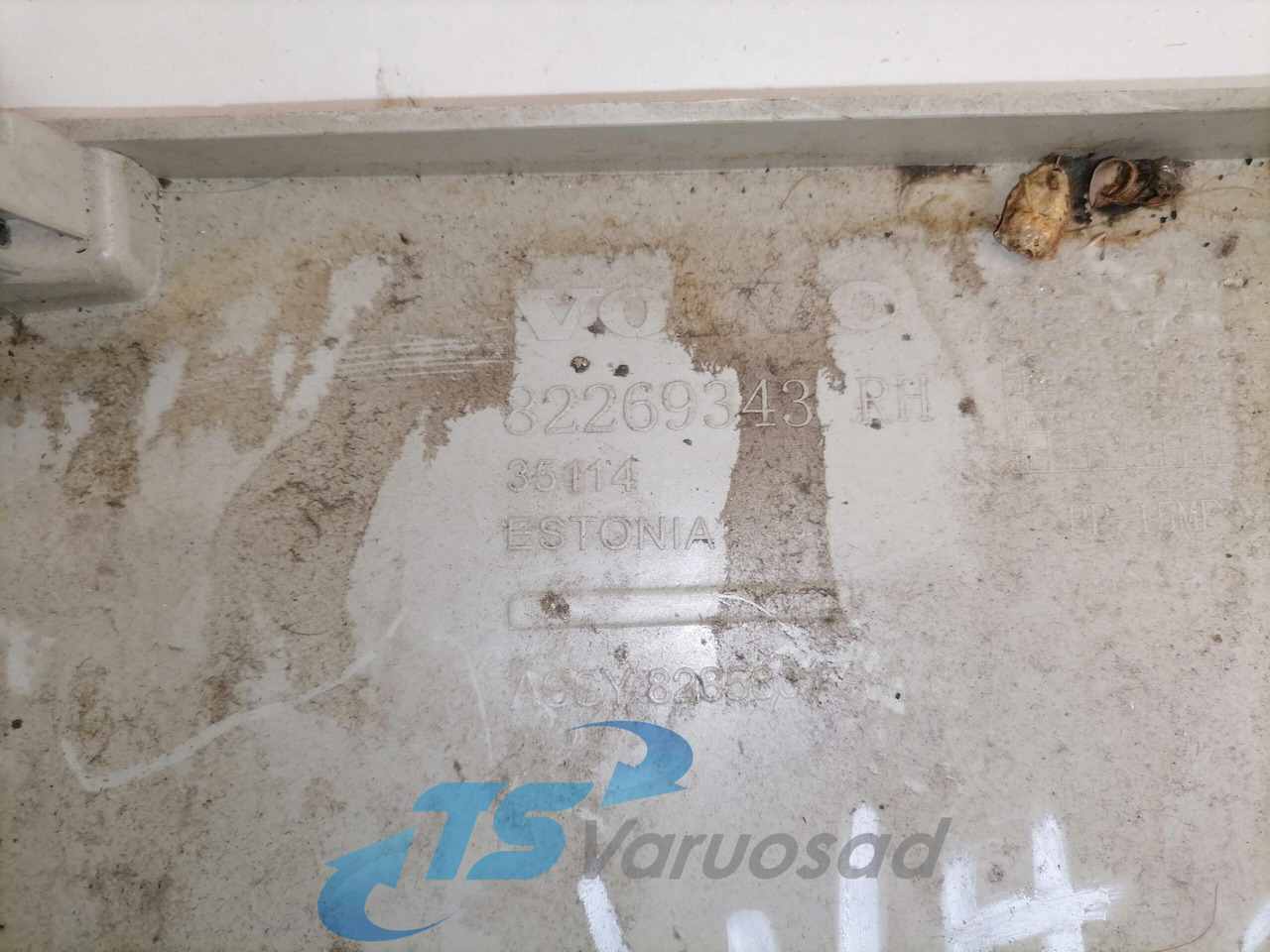 Volvo Salongi plastik 82269343 - Γενικό ανταλλακτικό για Φορτηγό: φωτογραφία 3 Volvo Salongi plastik 82269343 - Γενικό ανταλλακτικό για Φορτηγό: φωτογραφία 3