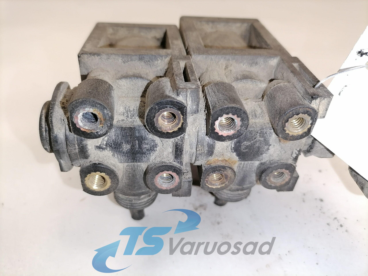 Volvo Solenoid valve 21472978 - Βαλβίδα φρένων για Φορτηγό: φωτογραφία 2 Volvo Solenoid valve 21472978 - Βαλβίδα φρένων για Φορτηγό: φωτογραφία 2