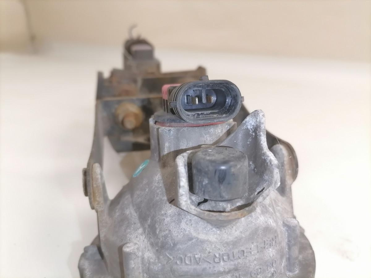 Volvo Udutuli 20779458 - Φωτισμός για Φορτηγό: φωτογραφία 3 Volvo Udutuli 20779458 - Φωτισμός για Φορτηγό: φωτογραφία 3