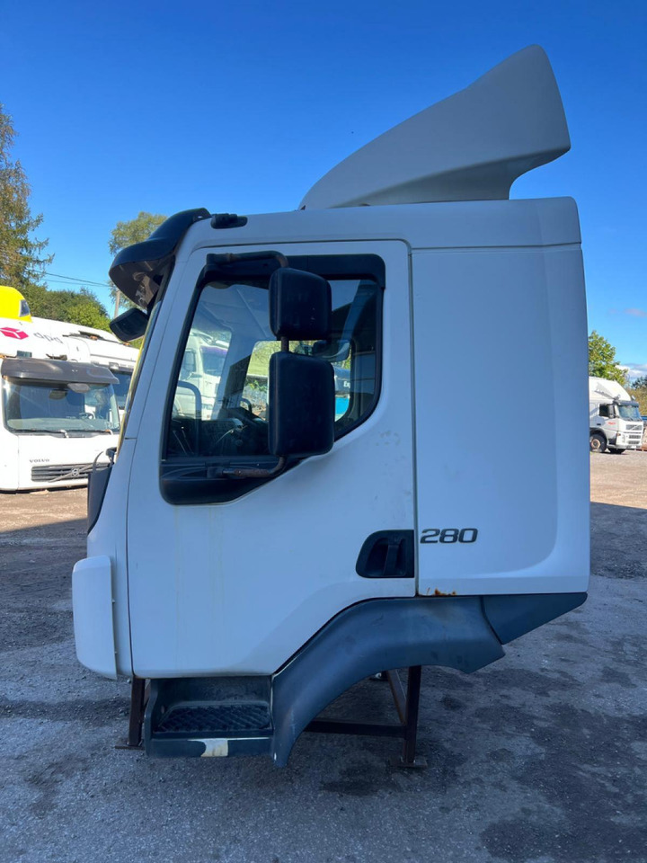 Volvo Volvo kabiin 85145280 - Καμπίνα και εσωτερικό για Φορτηγό: φωτογραφία 4 Volvo Volvo kabiin 85145280 - Καμπίνα και εσωτερικό για Φορτηγό: φωτογραφία 4